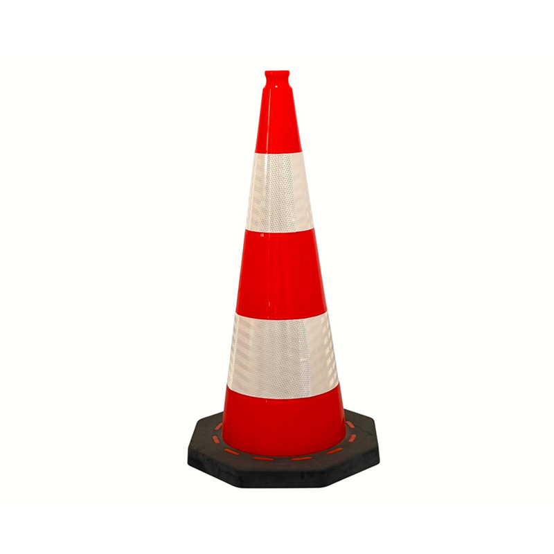 High-Visibility Octagon-Base PVC Traffic Safety Cone with Superior Wind Resistance and Stability High-Visibility Octagon-Base PVC Traffic Safety Cone with Superior Wind Resistance and Stability