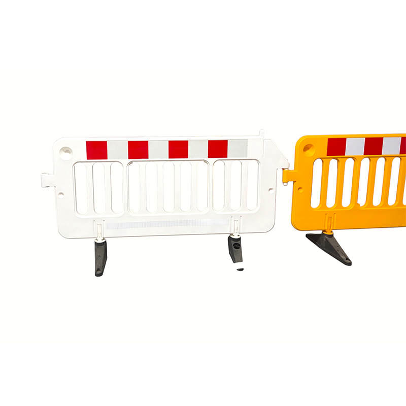 Rotating Heavy-duty Support-type Integrated Blow-molded Interlocking Pedestrian Guardrail