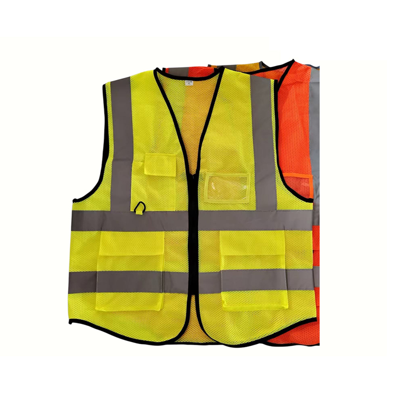 En Iso 20471 / Ansi Certified High-Visibility Breathable Lightweight Multi-Functional Safety Vest En Iso 20471 / Ansi Certified High-Visibility Breathable Lightweight Multi-Functional Safety Vest