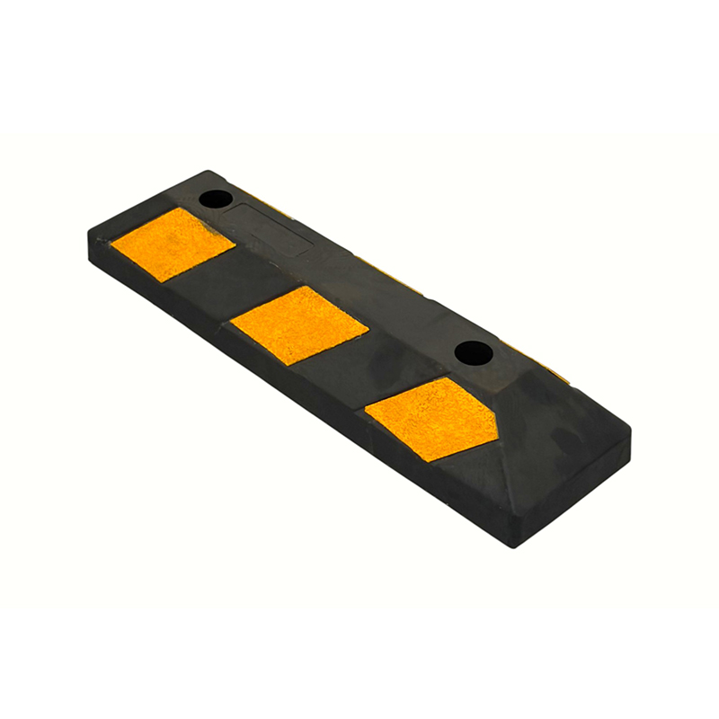 Reinforced Short Rubber Reflective Marking Wheel Stops