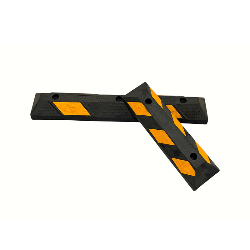 Large-area Reinforced Rubber Wheel Stops With Double Reflective Patches