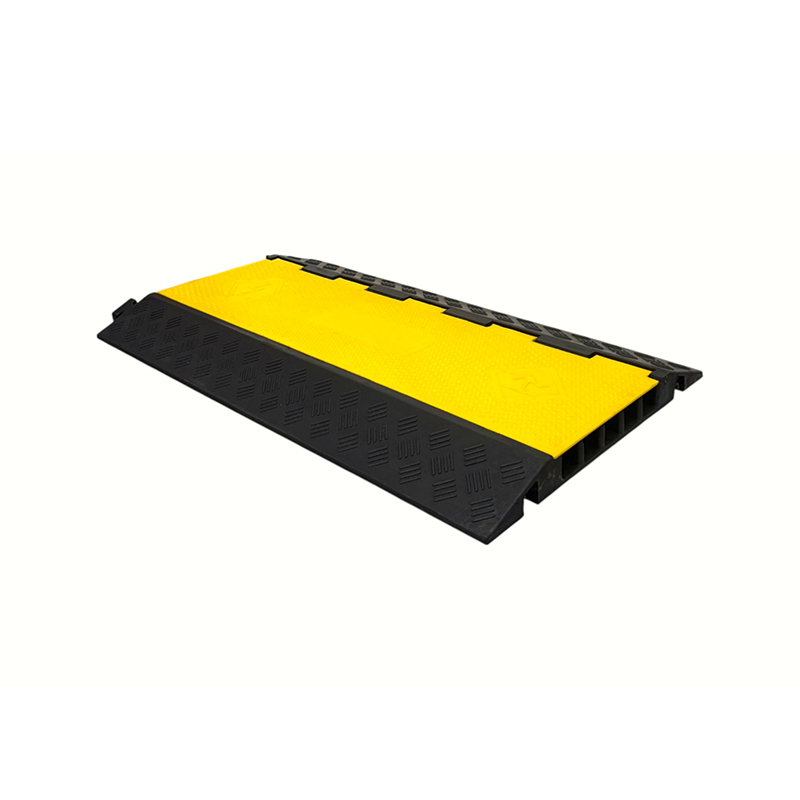 High-Load-Bearing Capacity Rubber Base Pvc Flip Cover 5-Channel Heavy-Duty Cable Protector