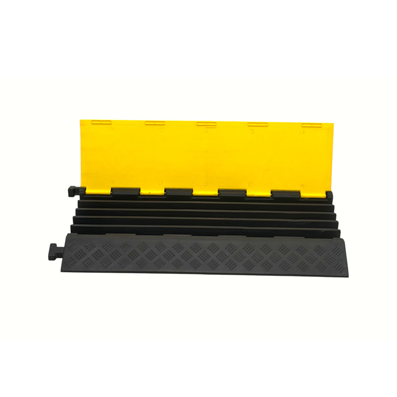 High-Load-Bearing Capacity Rubber Base Pvc Flip Cover 5-Channel Heavy-Duty Cable Protector