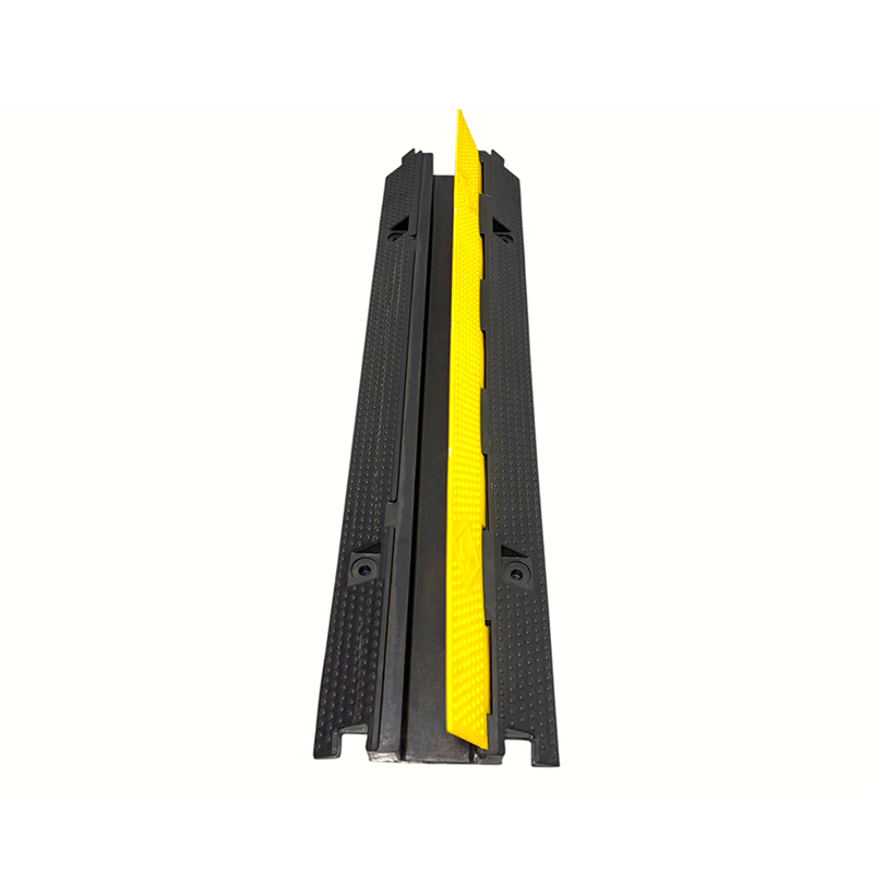 High-Elasticity Wear-Resistant Rubber Lightweight Pull-Down Single-Channel Reinforced Cable Protector With Ramp High-Elasticity Wear-Resistant Rubber Lightweight Pull-Down Single-Channel Reinforced Cable Protector With Ramp