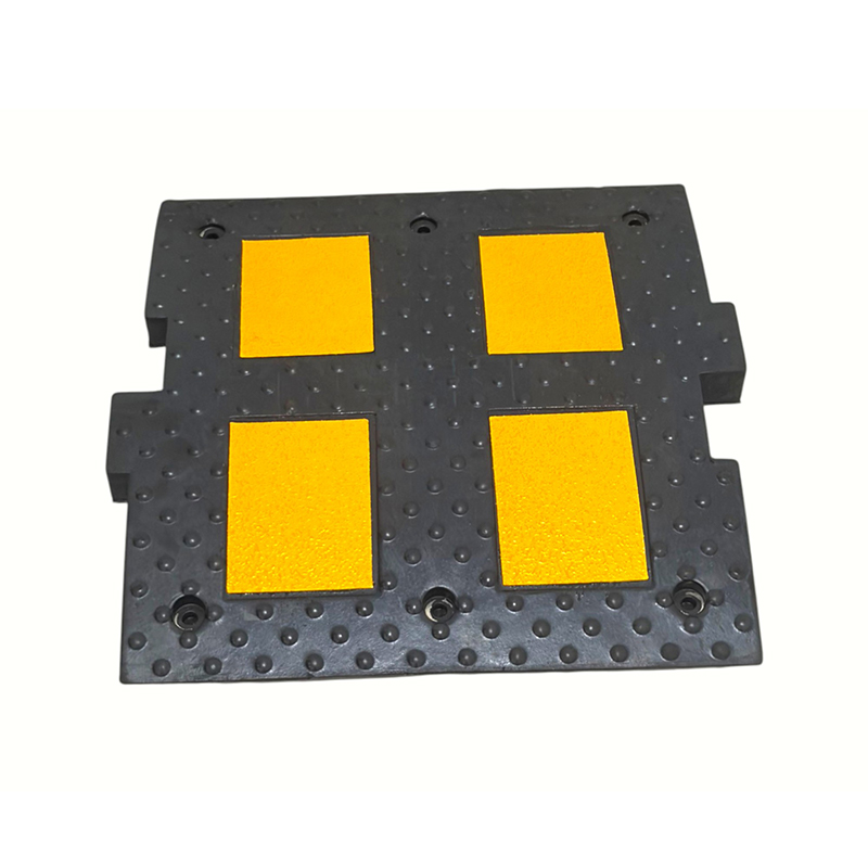 European Standard High-Density Modular Interlocking Rubber Speed Bumps