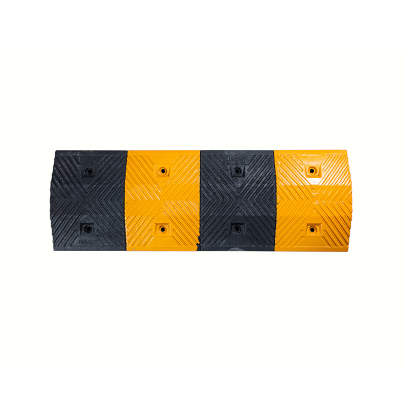 Double-Link Widened And Reinforced Rubber Speed Bumps