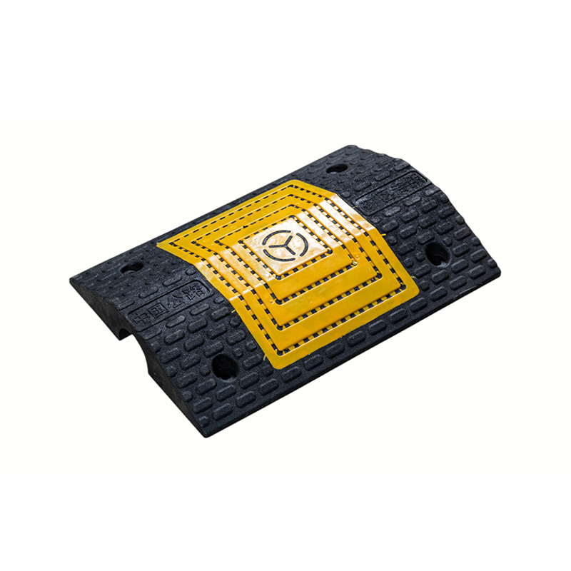 Double-Link Widened And Reinforced Rubber Speed Bumps