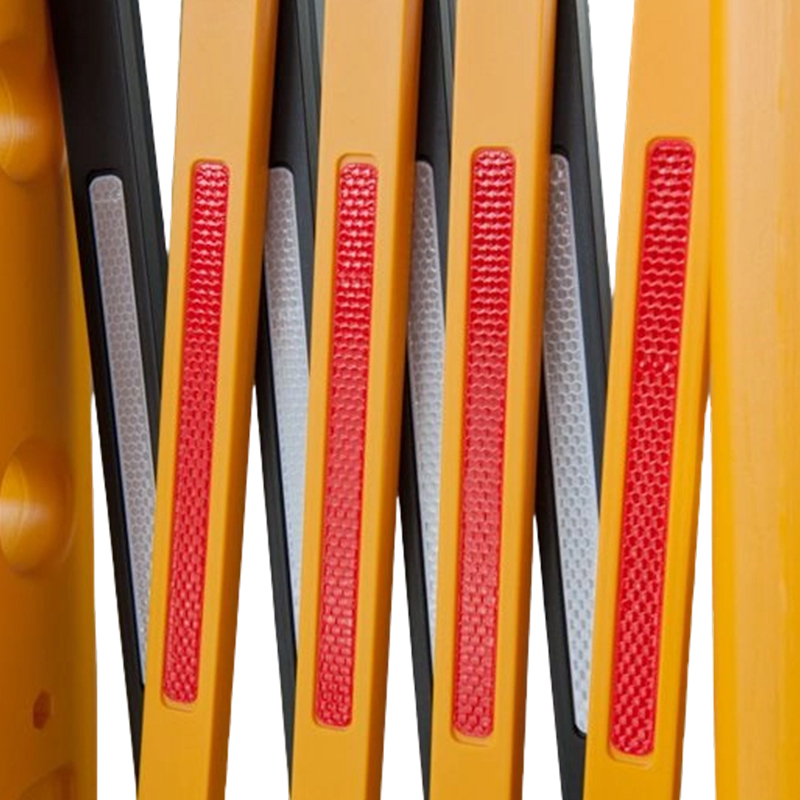 High-visibility Portable Water-Filled Expandable Safety Guardrail