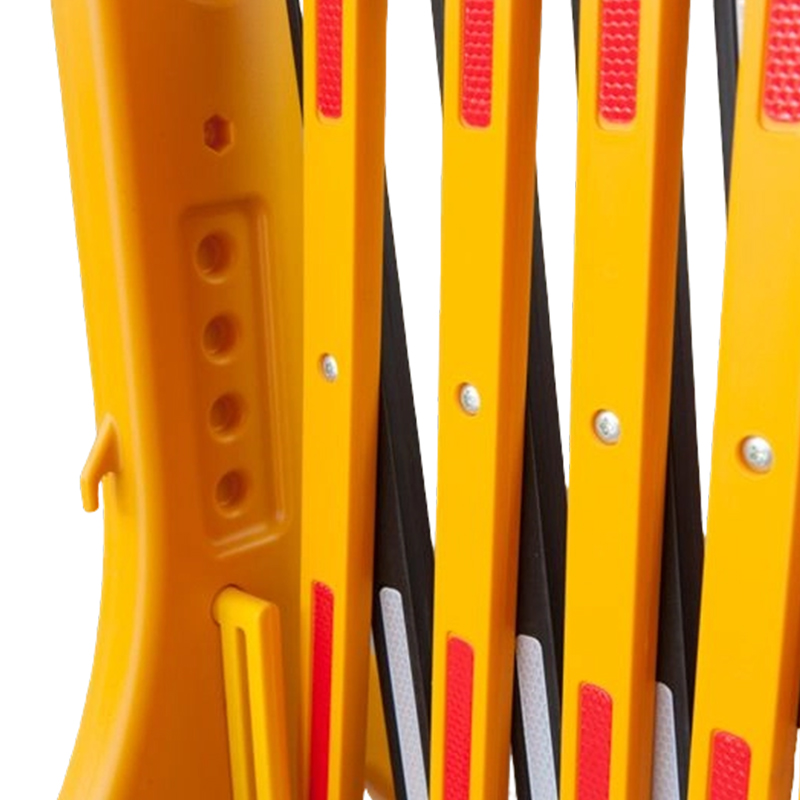 High-visibility Portable Water-Filled Expandable Safety Guardrail