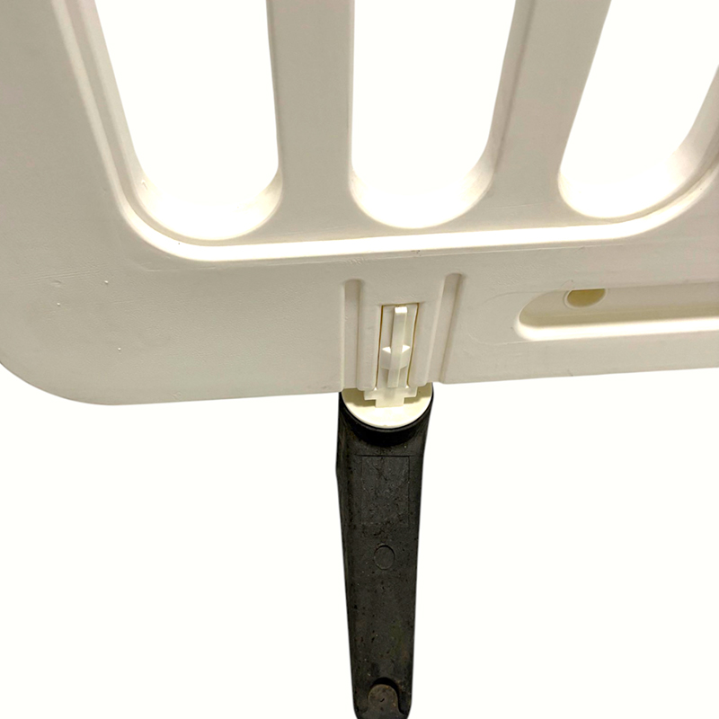 Rotating Heavy-duty Support-type Integrated Blow-molded Interlocking Pedestrian Guardrail