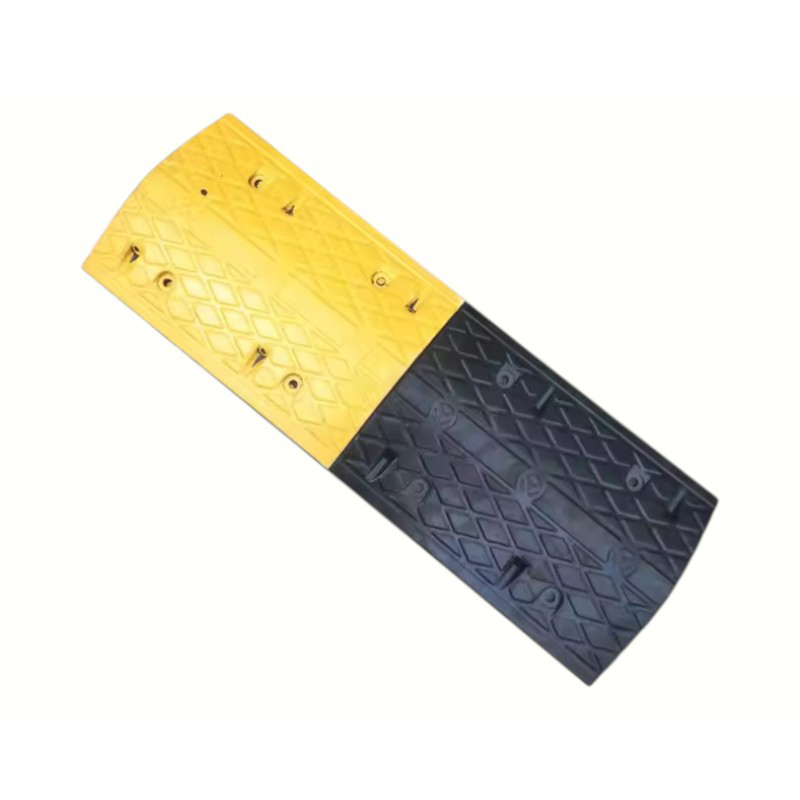 Multi-Size Industrial-Grade Reinforced High-Load-Bearing Anti-Slip Rubber Speed Bumps