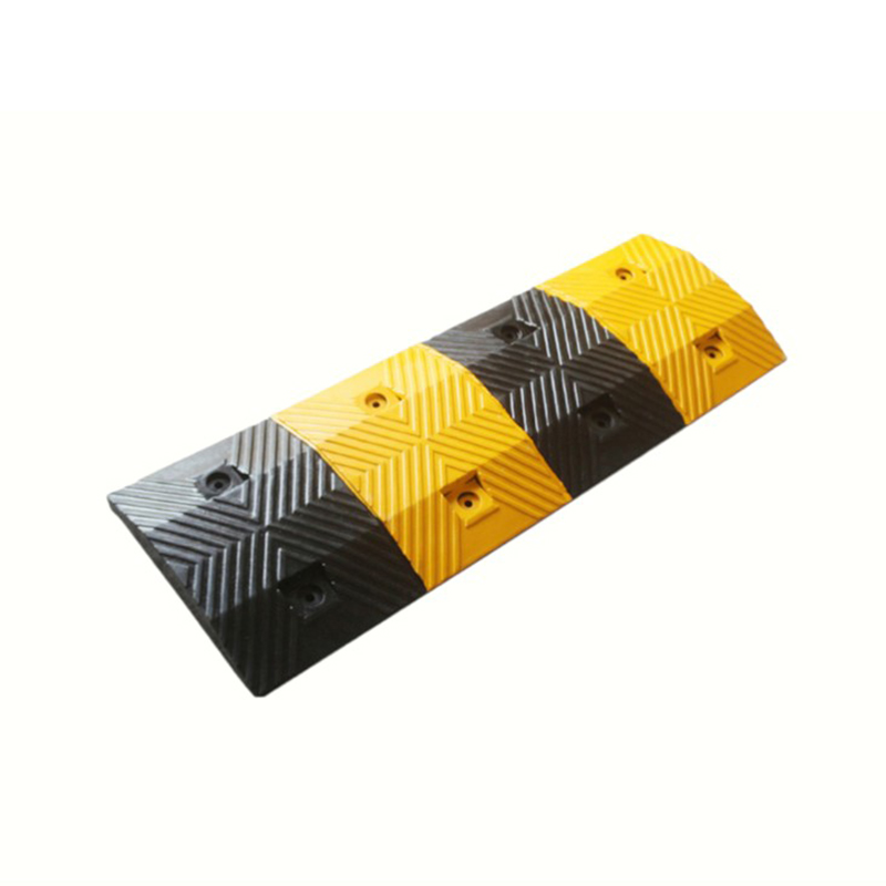 Multi-Size Industrial-Grade Reinforced High-Load-Bearing Anti-Slip Rubber Speed Bumps