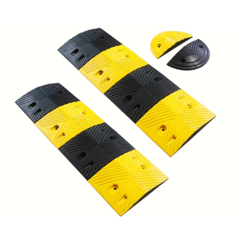 Multi-Size Industrial-Grade Reinforced High-Load-Bearing Anti-Slip Rubber Speed Bumps