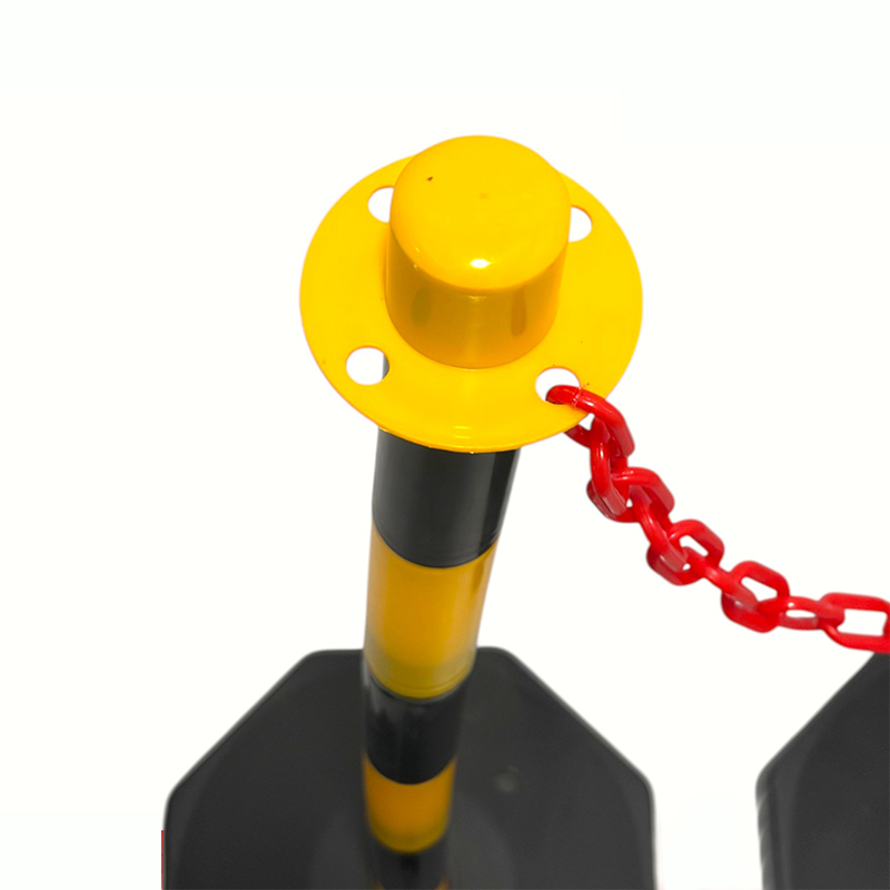 Water-Fillable Plastic Chain Link Barrier Post Water-Fillable Plastic Chain Link Barrier Post