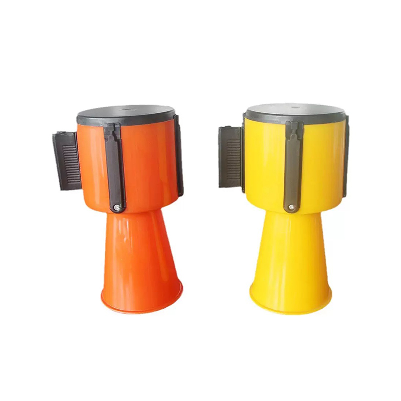 Cone-Top Retractable Belt Barrier with 4-Way Connection