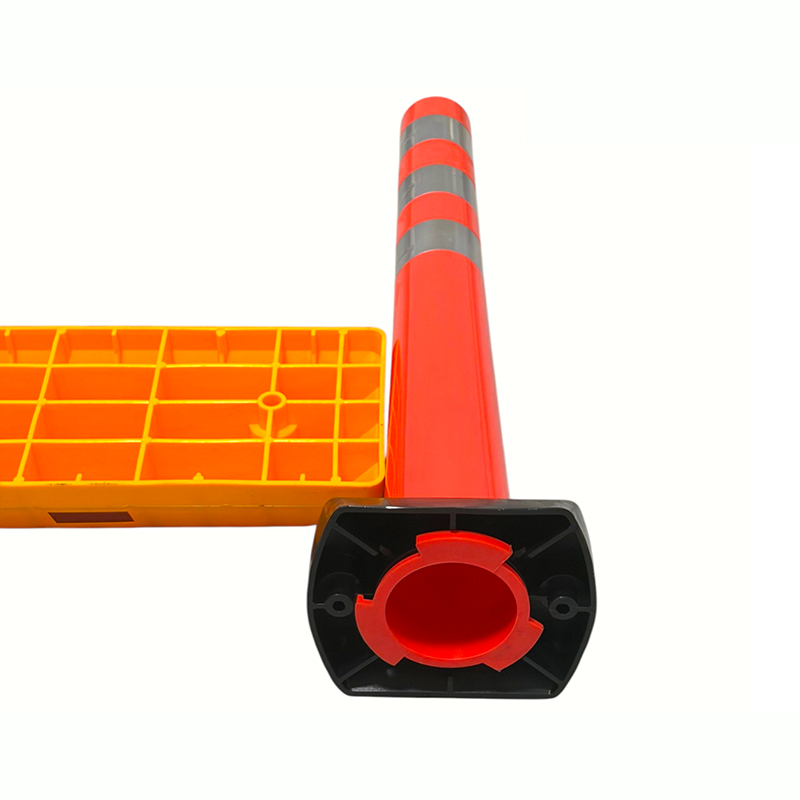 Modular Flexible Delineator Post with Traffic Lane Separator Curb