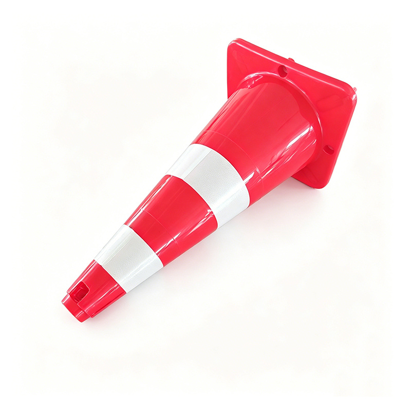 Wide-Body LDPE Plastic Traffic Cone with Reflective Collars