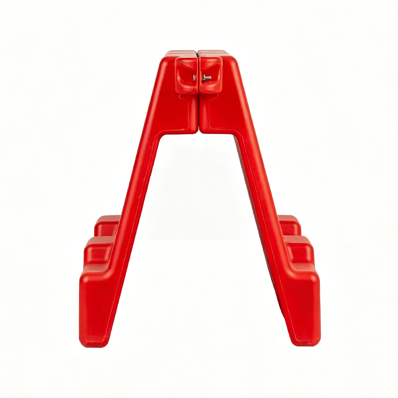 Low-Profile Water-Filled Plastic Traffic Barrier Low-Profile Water-Filled Plastic Traffic Barrier