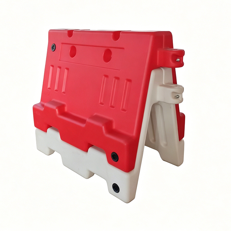 Low-Profile Water-Filled Plastic Traffic Barrier Low-Profile Water-Filled Plastic Traffic Barrier